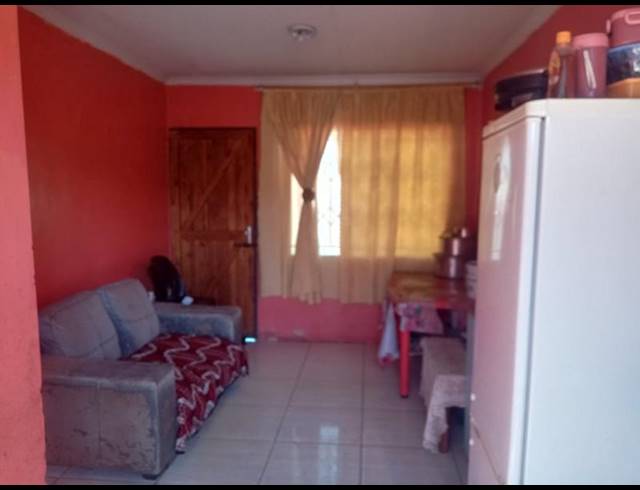 2 BEDROOM HOUSE FOR SALE IN PALM RIDGE